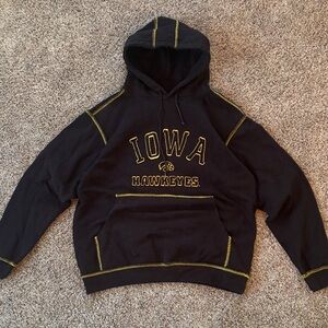Vintage Champs Men’s XL Embroidered Graphic Iowa Buckeyes Black Hoodie